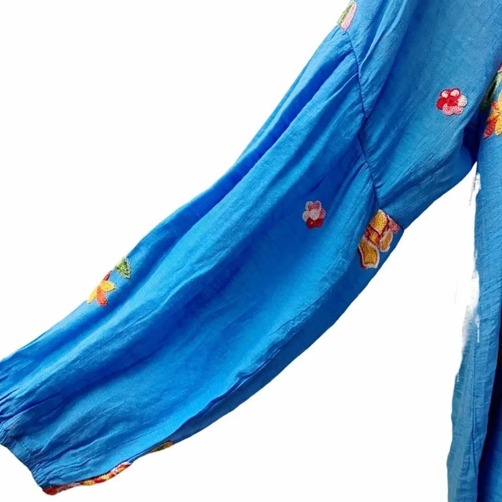 Figueroa & Flower Womens Embroidered Blouse SIZE Large Blue Balloon Sleeves NEW - Picture 2 of 14